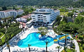 Catamaran Resort Kemer