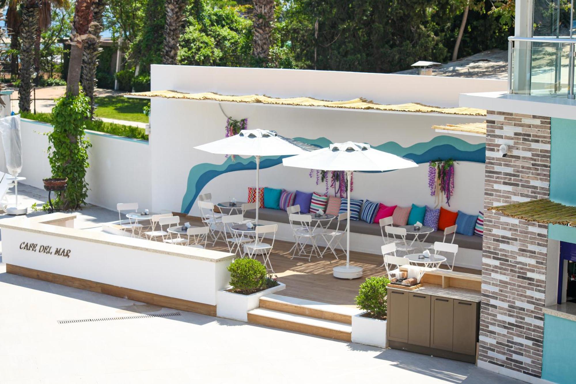 Catamaran Quality Times Hotel Kemer Exterior photo