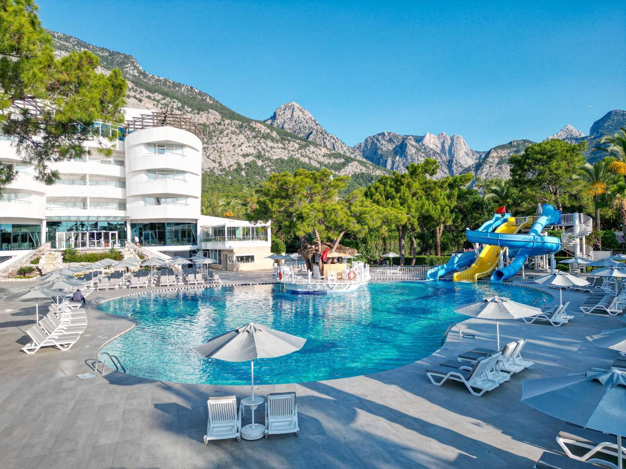 Catamaran Quality Times Hotel Kemer Exterior photo