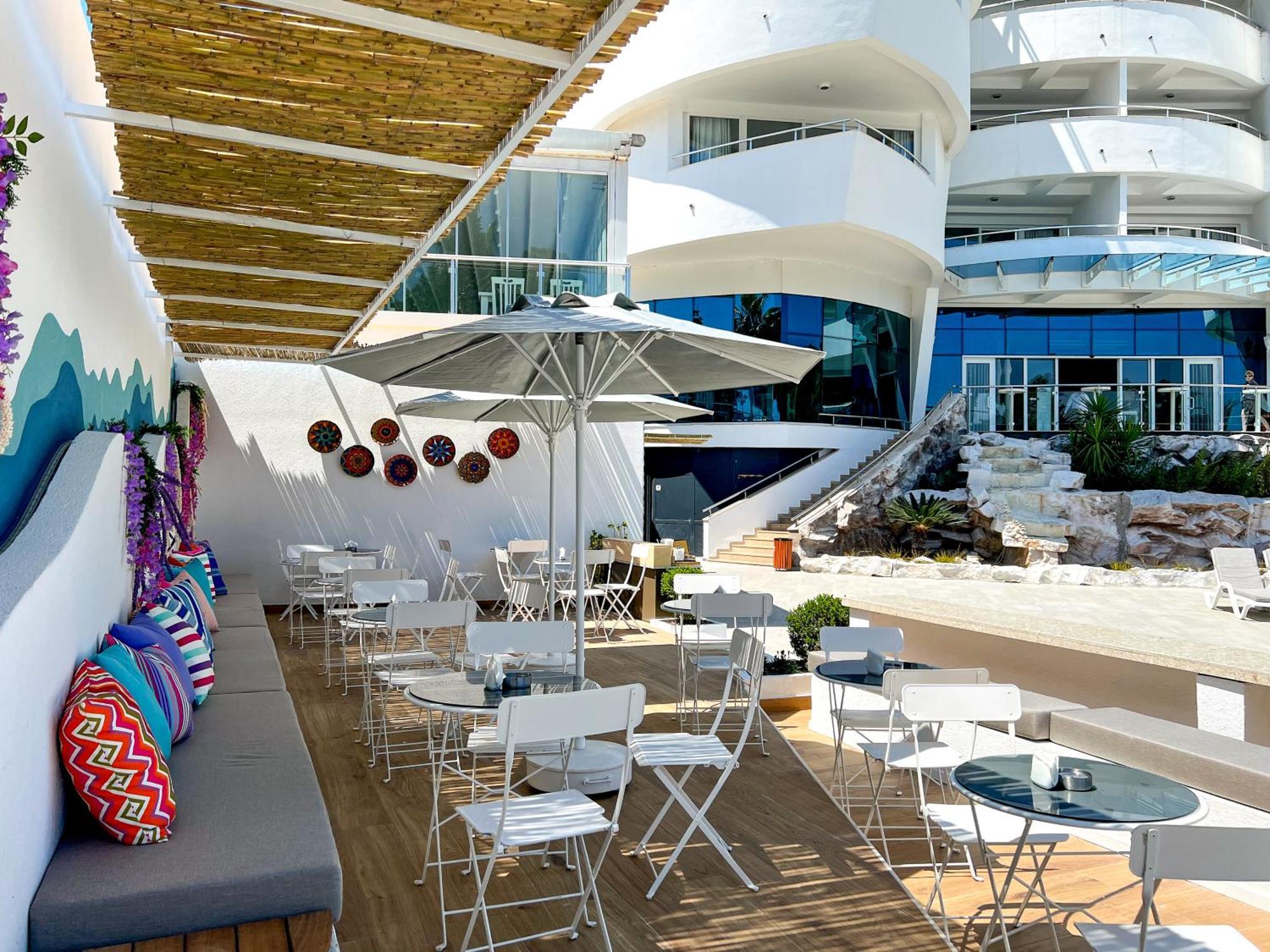 Catamaran Quality Times Hotel Kemer Exterior photo