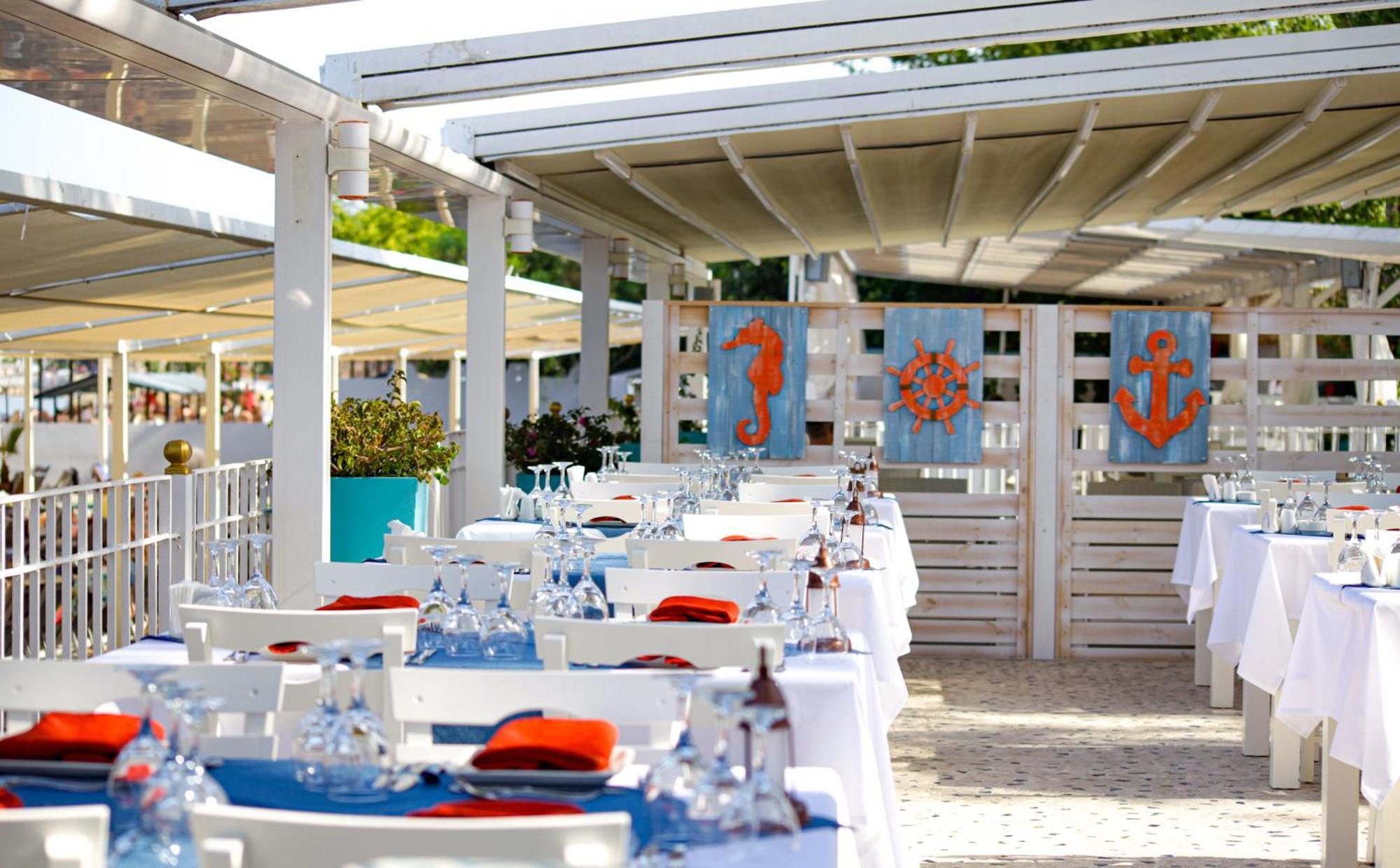 Catamaran Quality Times Hotel Kemer Exterior photo