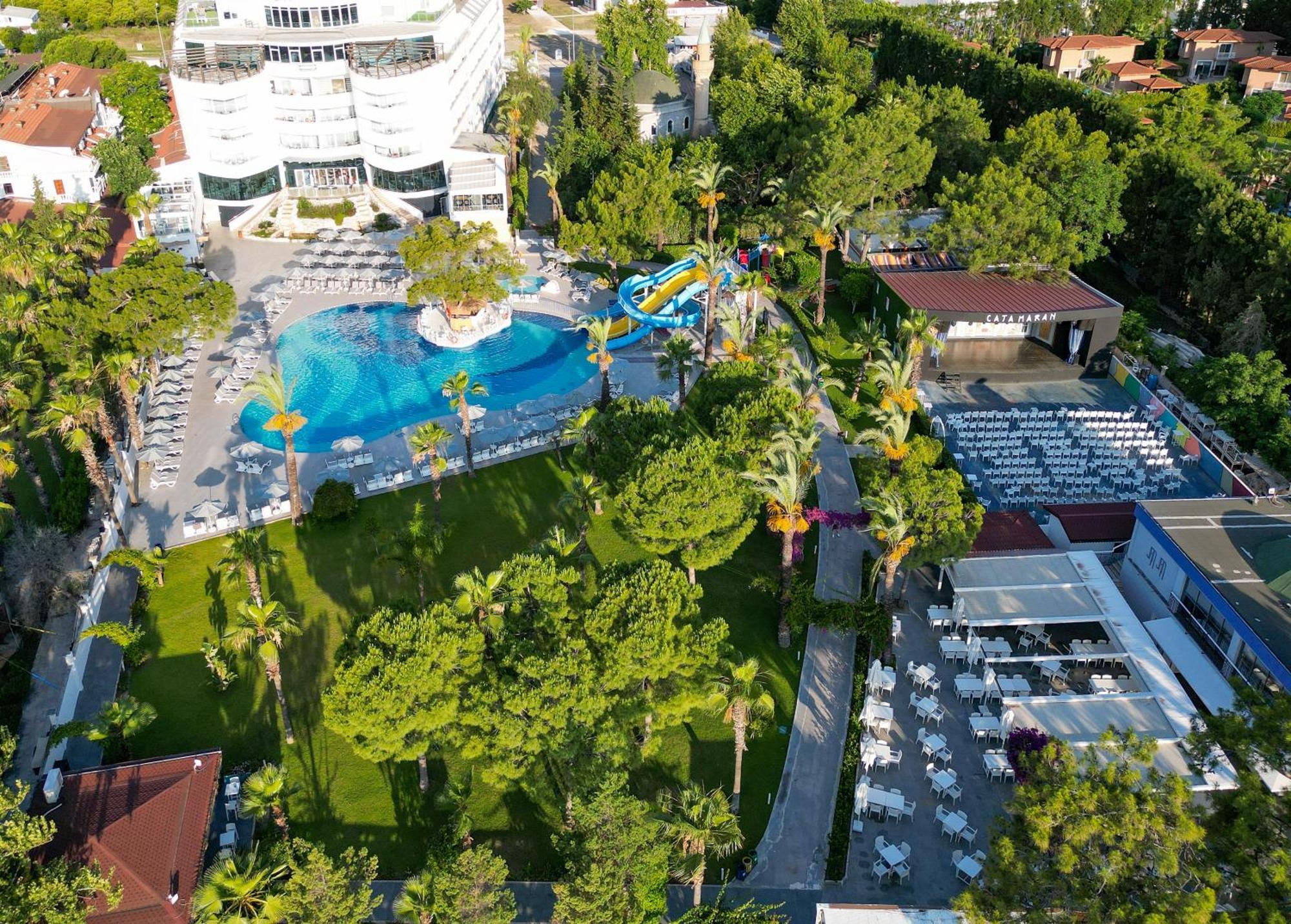 Catamaran Quality Times Hotel Kemer Exterior photo