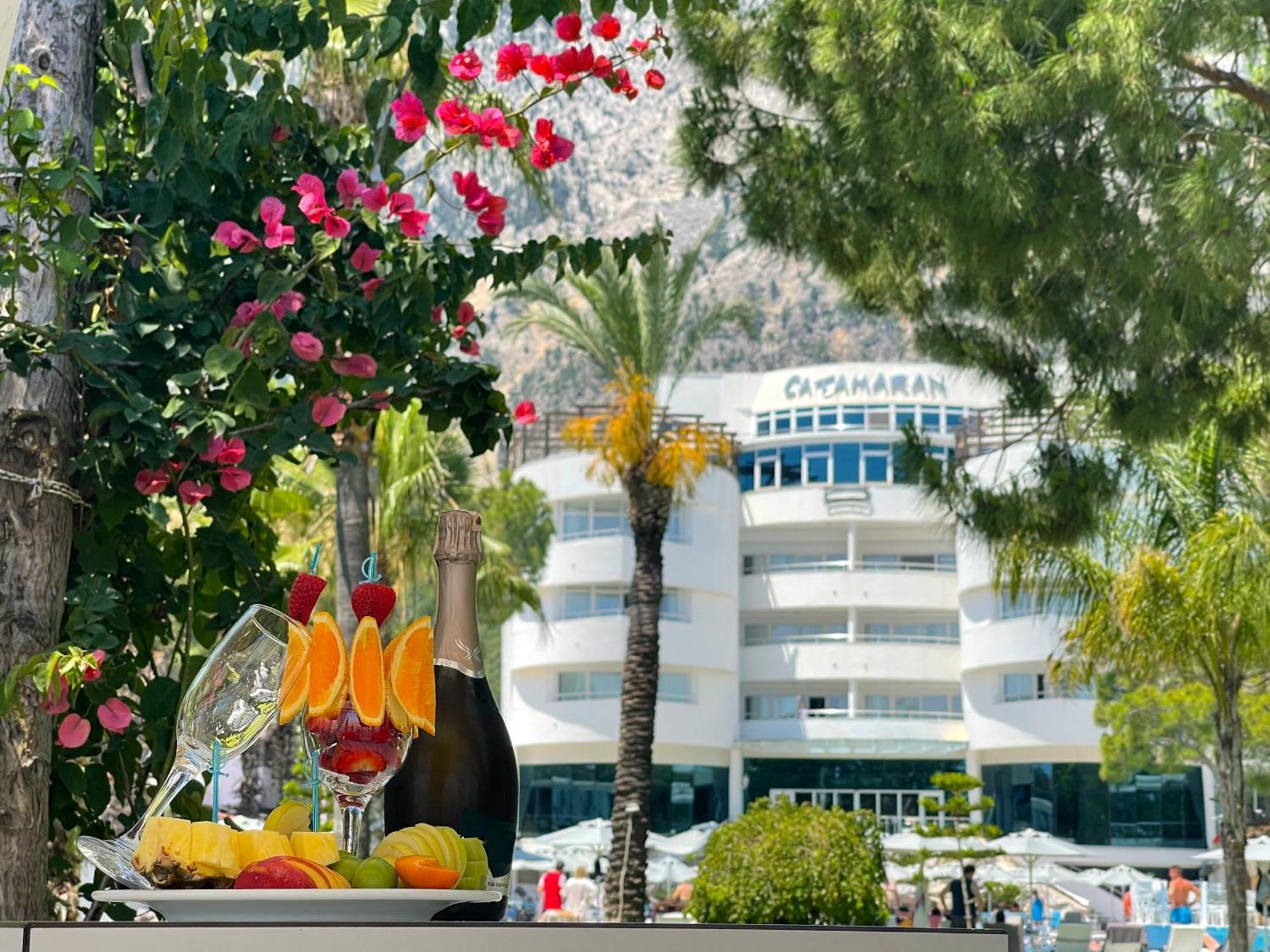 Catamaran Quality Times Hotel Kemer Exterior photo