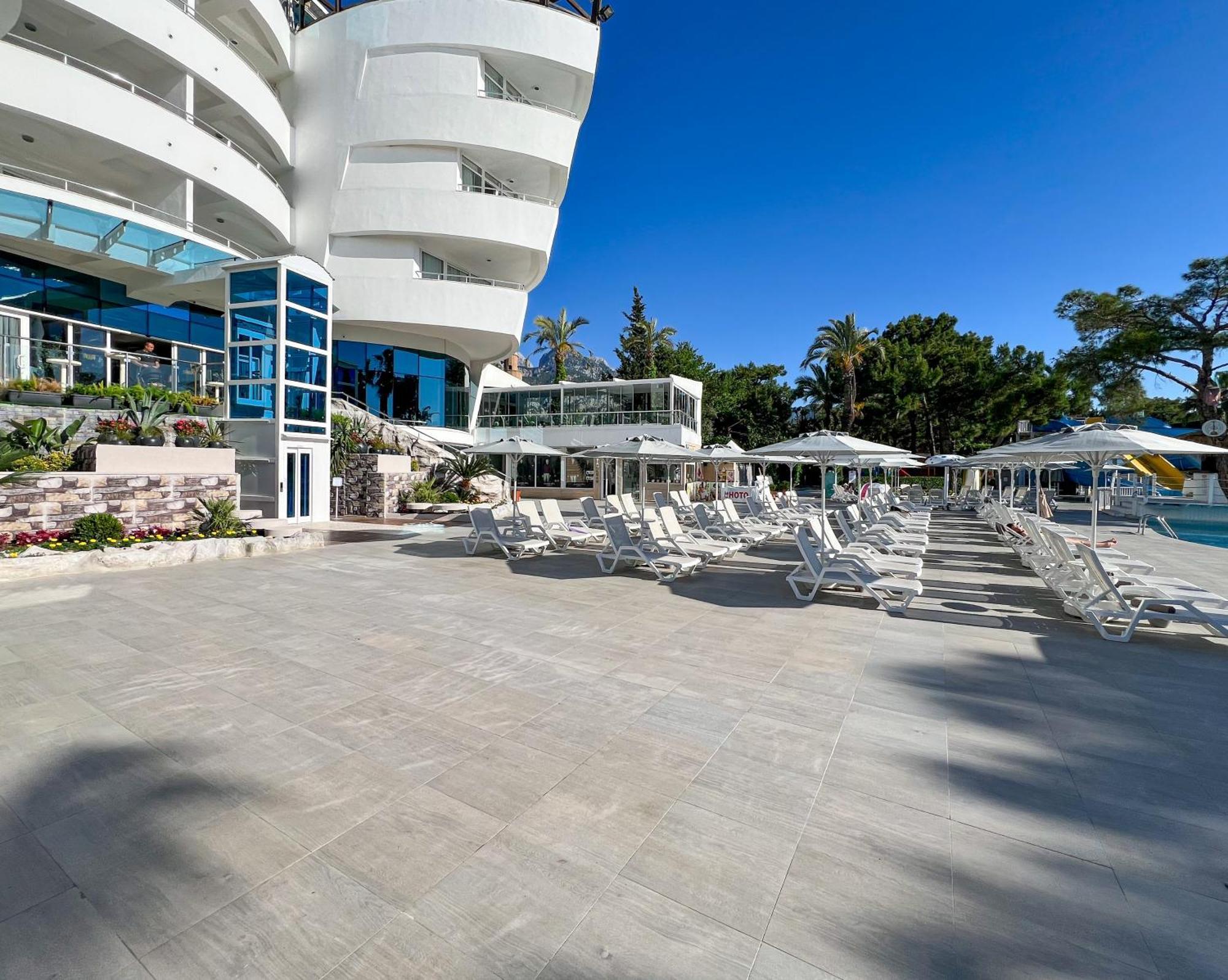 Catamaran Quality Times Hotel Kemer Exterior photo