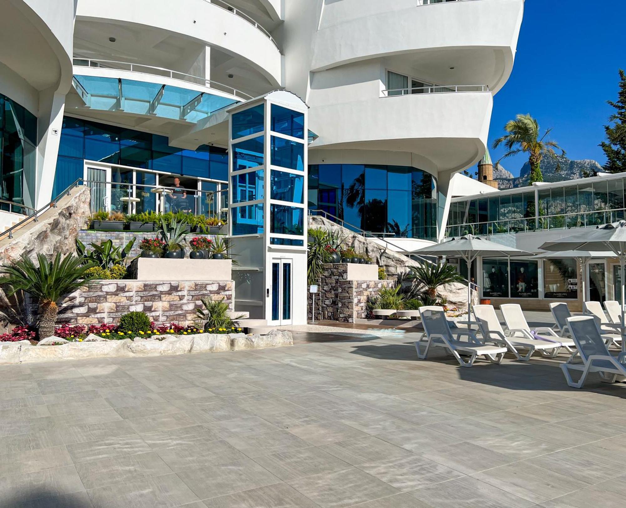 Catamaran Quality Times Hotel Kemer Exterior photo