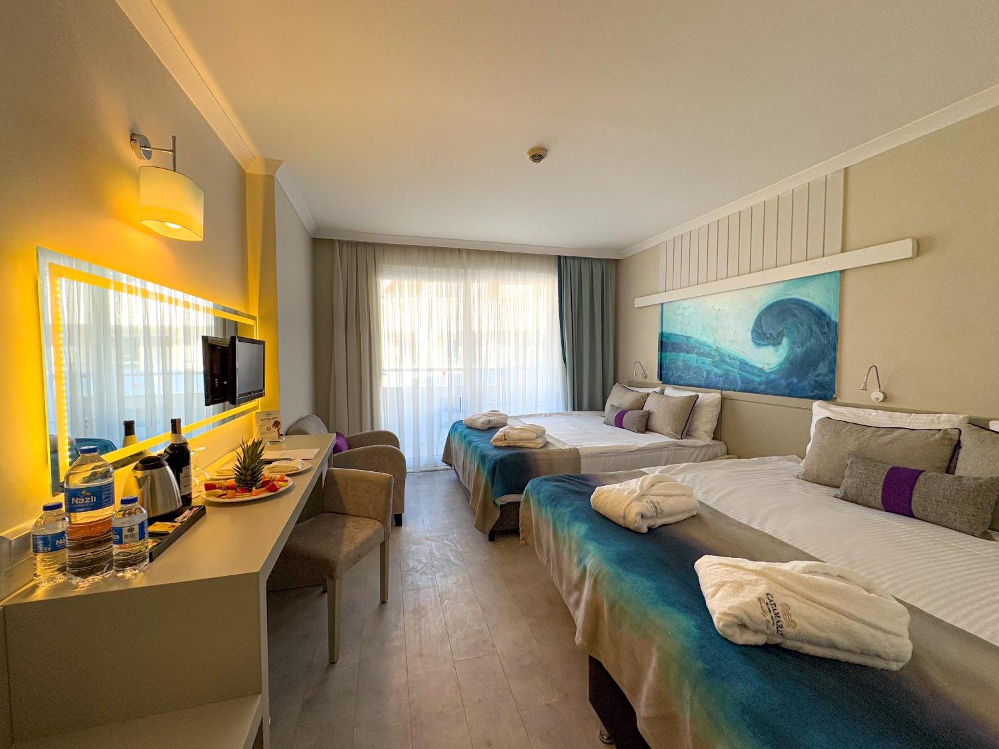 Catamaran Quality Times Hotel Kemer Exterior photo