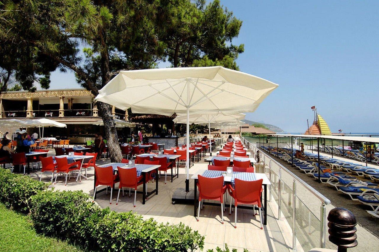 Catamaran Quality Times Hotel Kemer Exterior photo